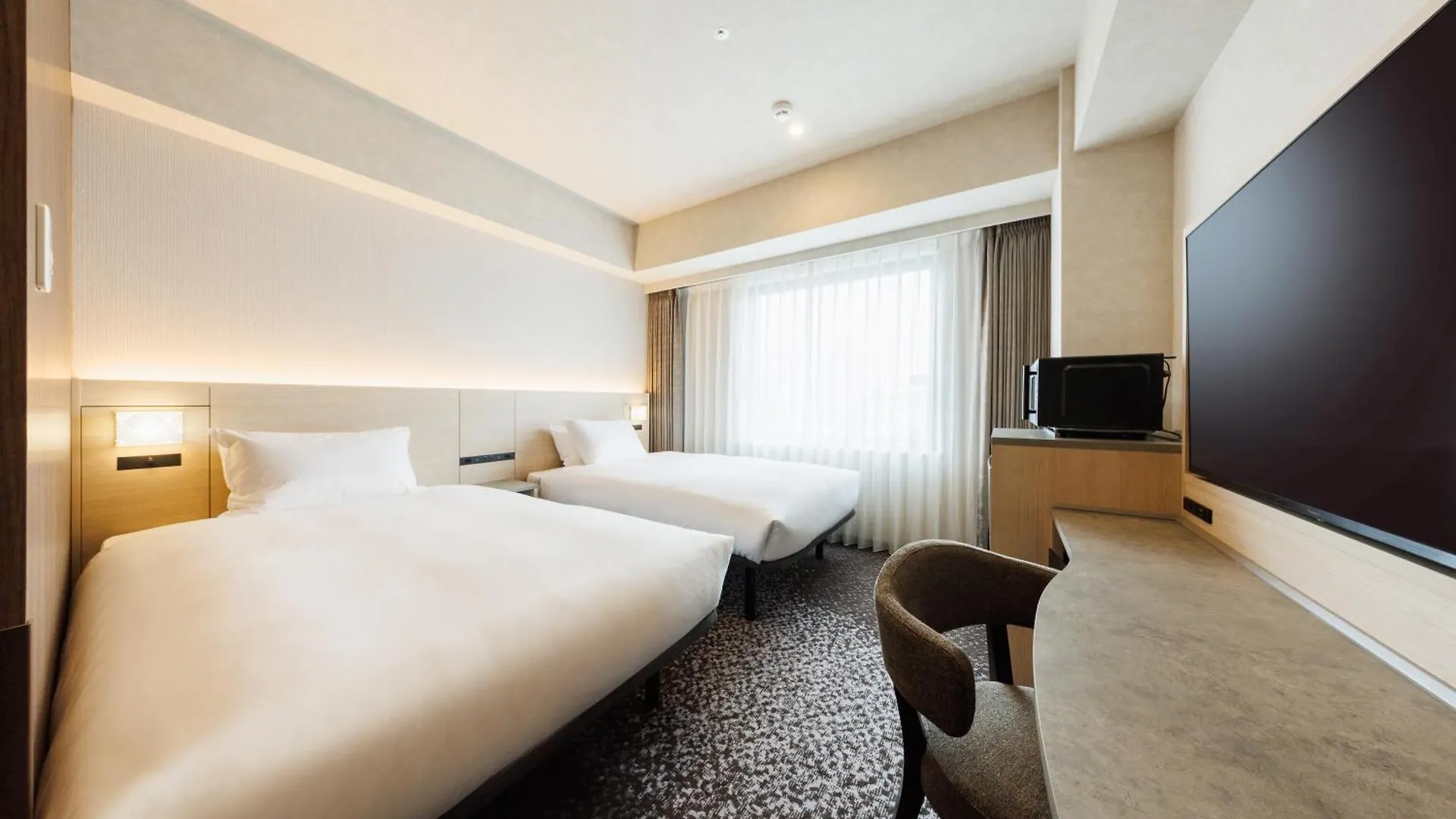 ***  Jr-East Hotel Mets Shibuya Tokyo Japan