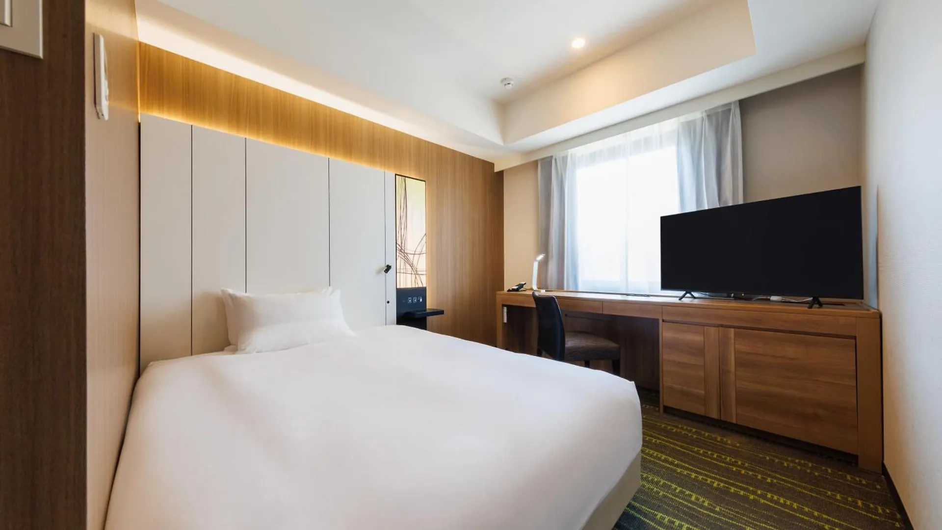 ***  Jr-East Hotel Mets Shibuya Tokyo Japan
