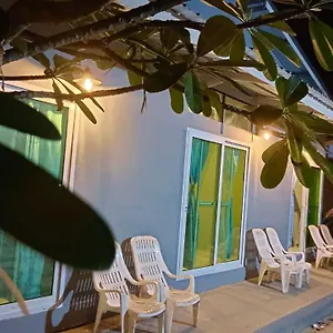 Ozone Huts 2* Ko Lanta